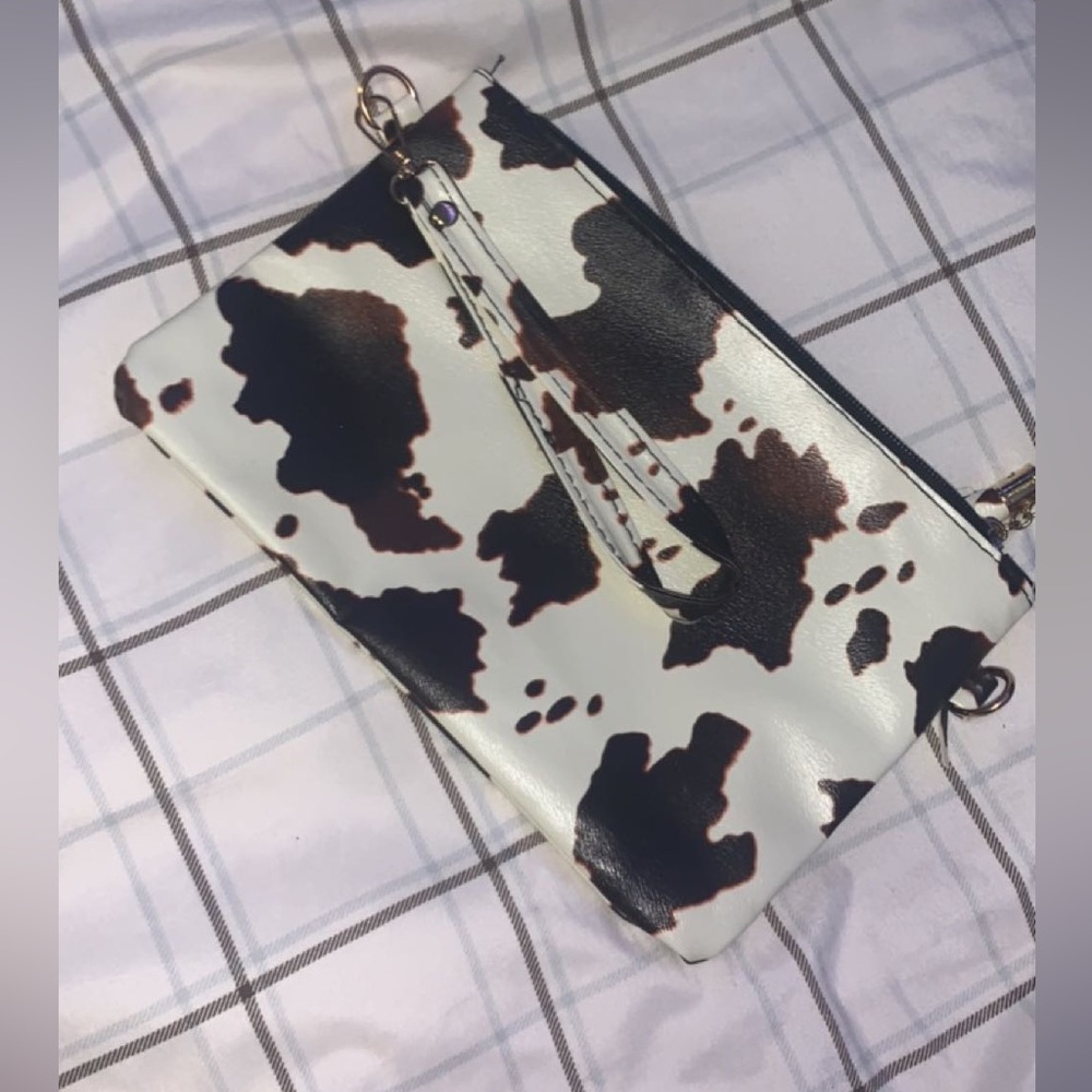 Cow print makeup bag, Never been used. - Picture 2 of 8